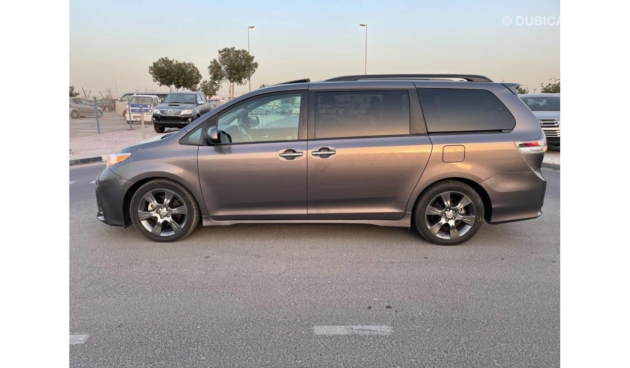 Toyota Sienna SE LIMITED START & STOP ENGINE AND ECO 3.5L V6 2016 AMERICAN SPECIFICATION