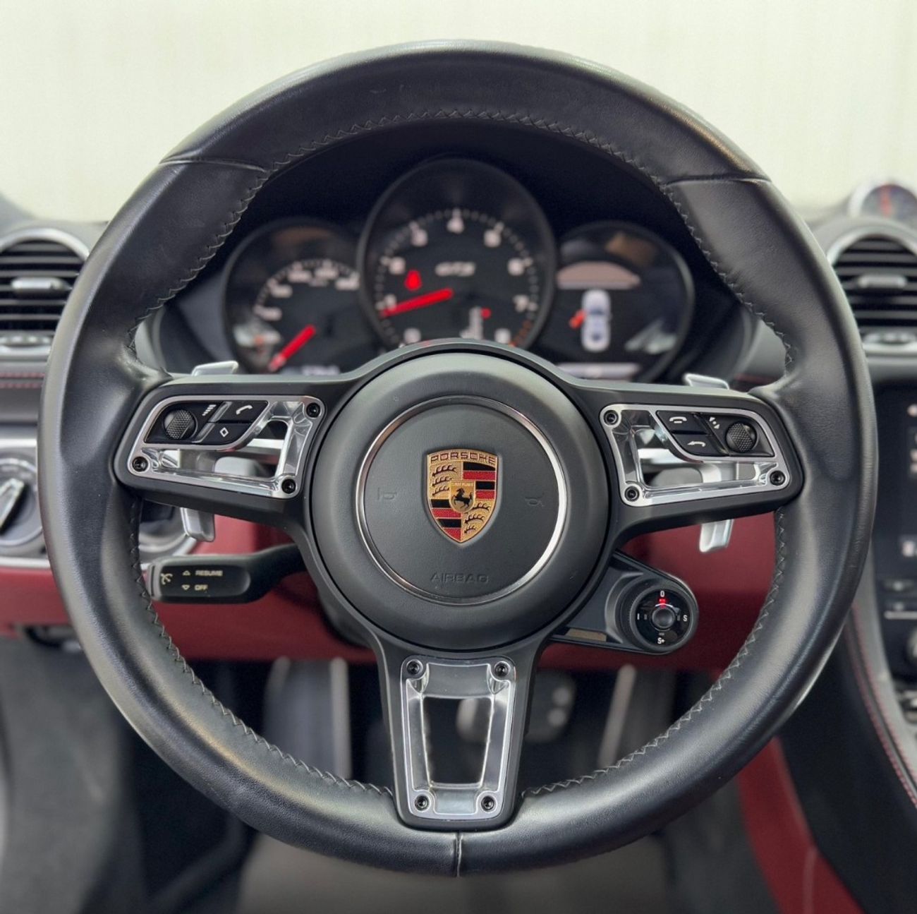 بورش كايمان 718 2018 Porsche Cayman GTS 718, Warranty.Full Porsche Service History, GCC