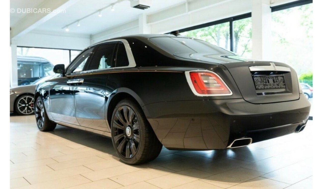 Rolls-Royce Ghost Full Option with Air Freight Included (German Specs)