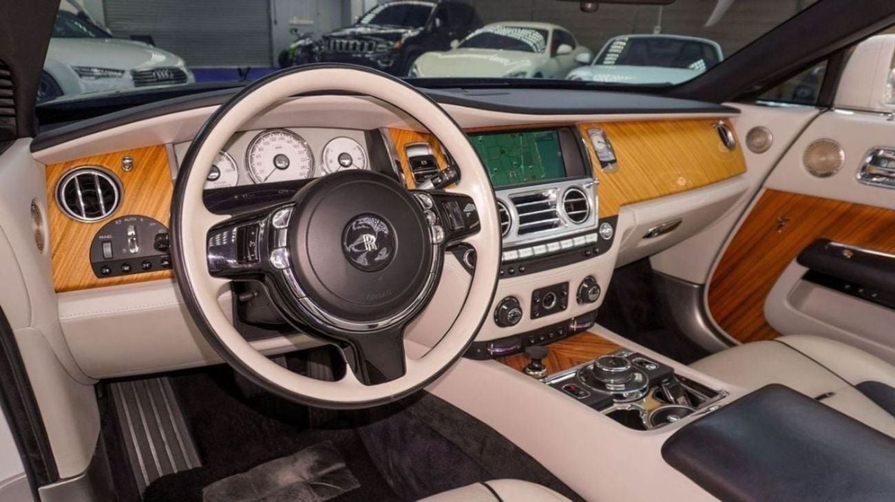 Rolls Royce Dawn  Rolls-Royce Dawn 2017 GCC specs