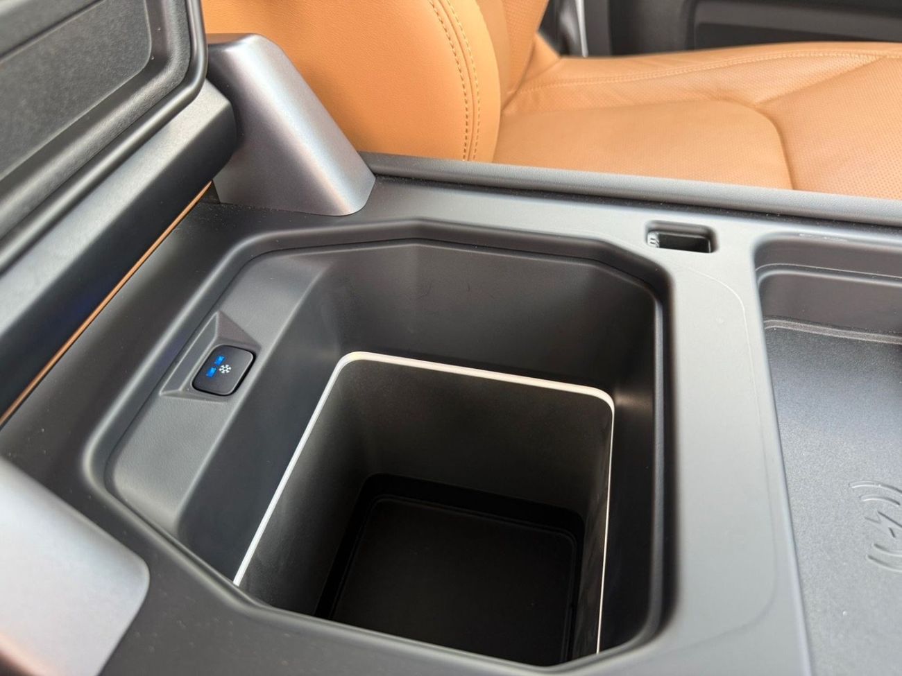 Land Rover Defender 110 X P525 5.0L