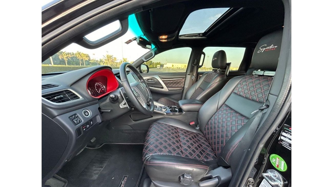 Mitsubishi Montero GLS Premium Montero Sport signature edition 2019 GCC 2Keys // Low mileage // Full option // perfect