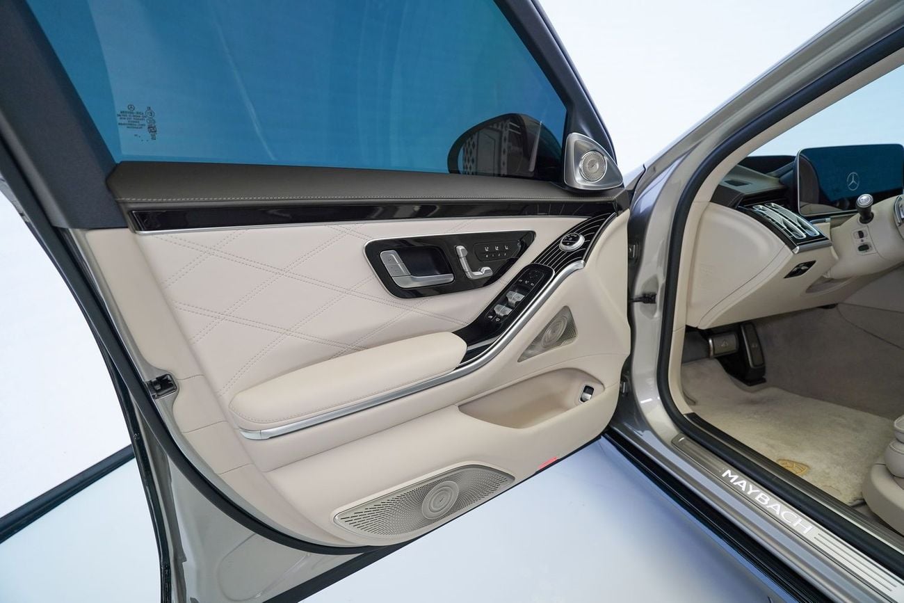 مرسيدس مايباخ S680 مايباخ