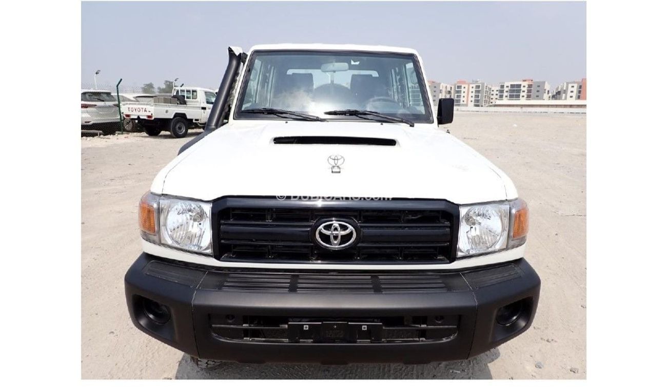 Toyota Land Cruiser Pick Up 2023 Toyota Land Cruiser Pickup 4.5L V8 Diesel Double Cab