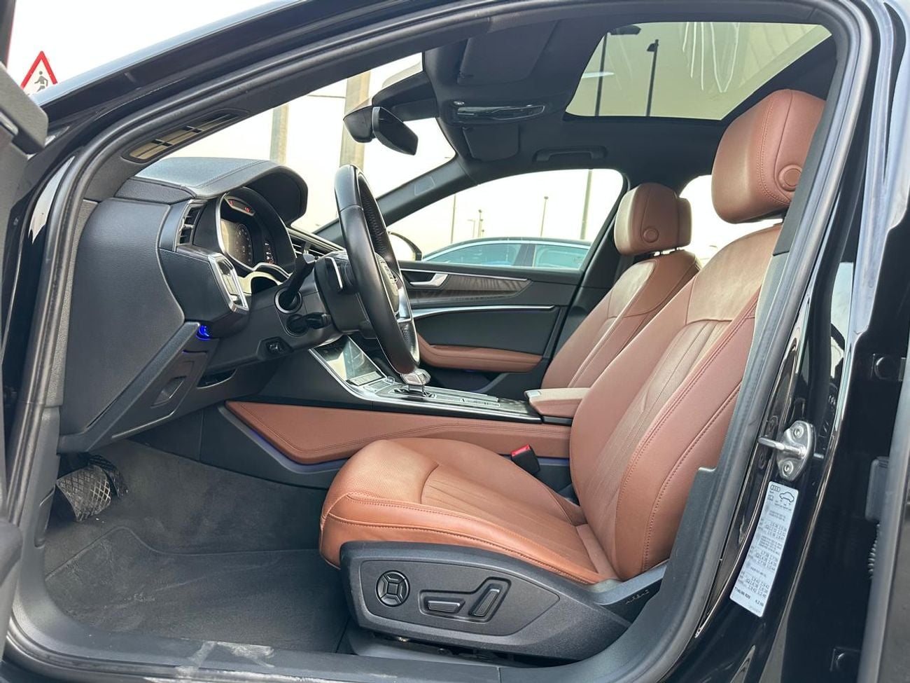 أودي A6 55 TFSI S-LINE