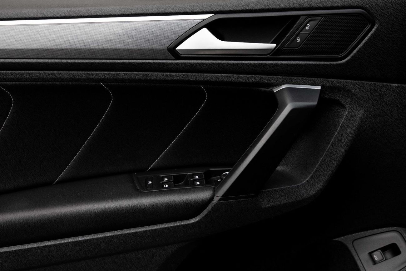 Volkswagen Tiguan R-LINE|BLACK EDITION | 1,958 P.M  | 0% Downpayment |