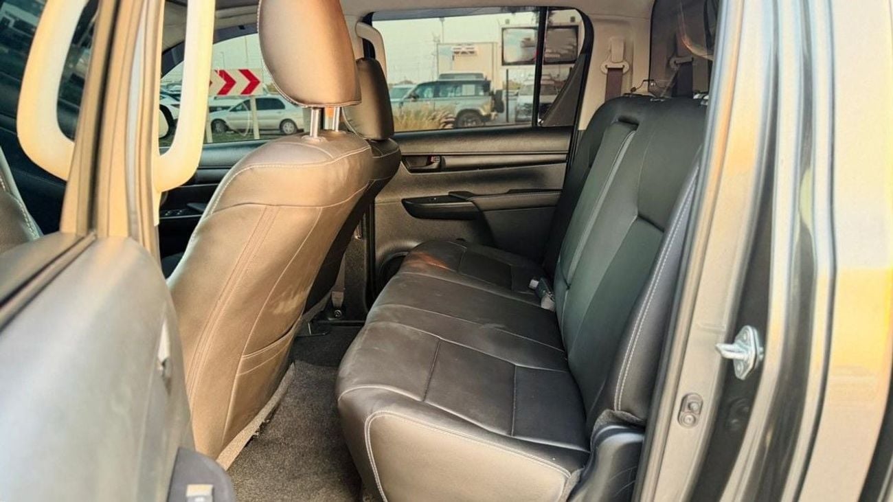 Toyota Hilux HYBRID DIESEL ENGINE | PUSH START | POWER SEAT | 2024 | AUTOMATIC | RHD
