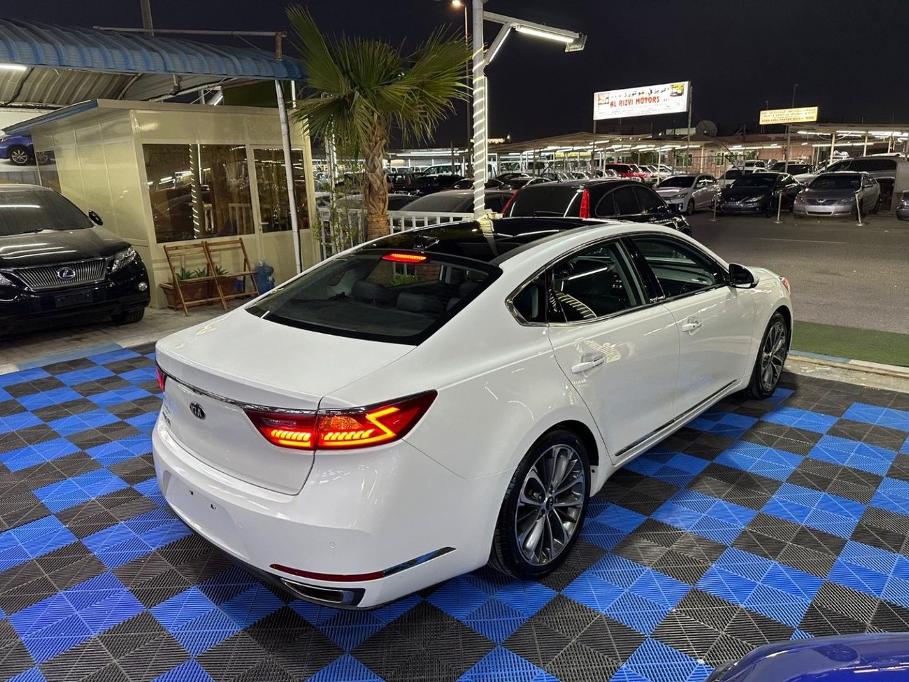 Kia Cadenza 3.3L V-6 DI, DOHC, VVT, 290 л.с.