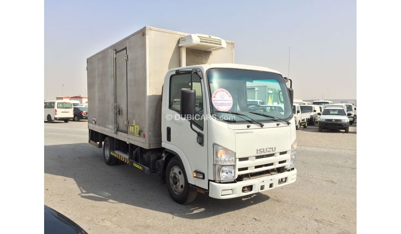 Isuzu Reward NM