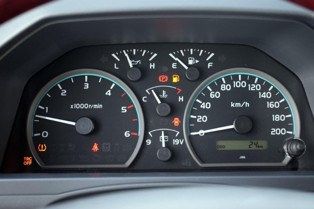 Toyota Land Cruiser Pick Up 79 DOUBLE CAB  LIMITED LX V8 4.5L TURBO DIESEL 5 SEAT MANUAL TRANSMISSION