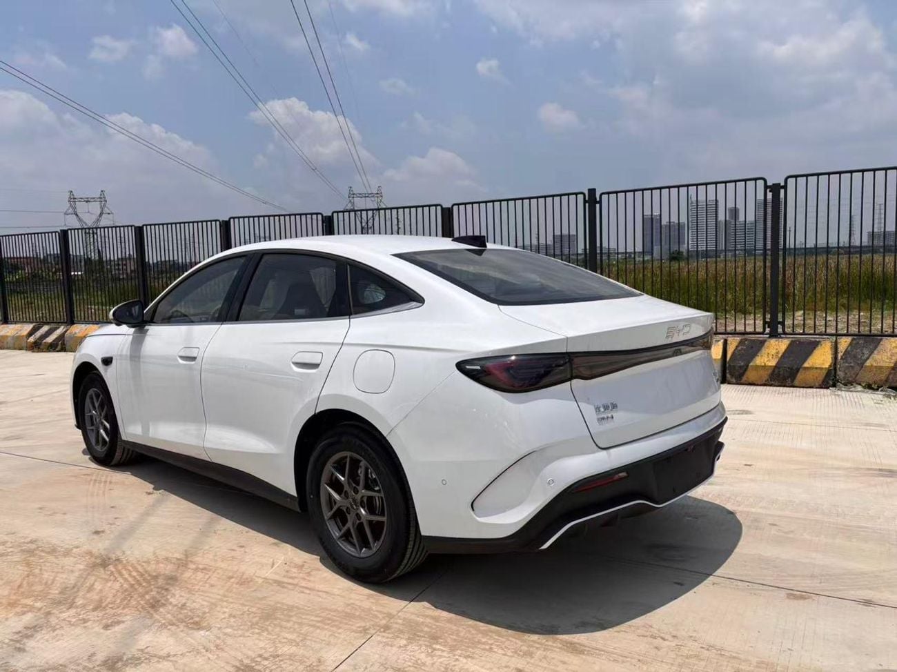 BYD SEAL 06 PREMIUM DM-i Intelligent Driving Edition 80KM Luxury Type | For Export