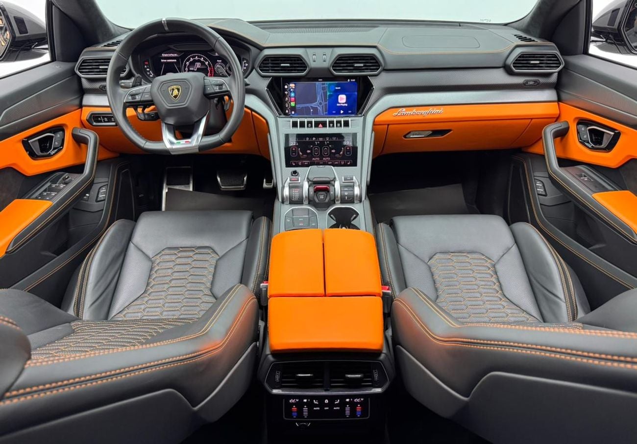 Lamborghini Urus STD 4.0T V8 2022 Lamborghini Urus, 28 / 10 / 2026 Lamborghini Warranty, Lamborghini Service History,