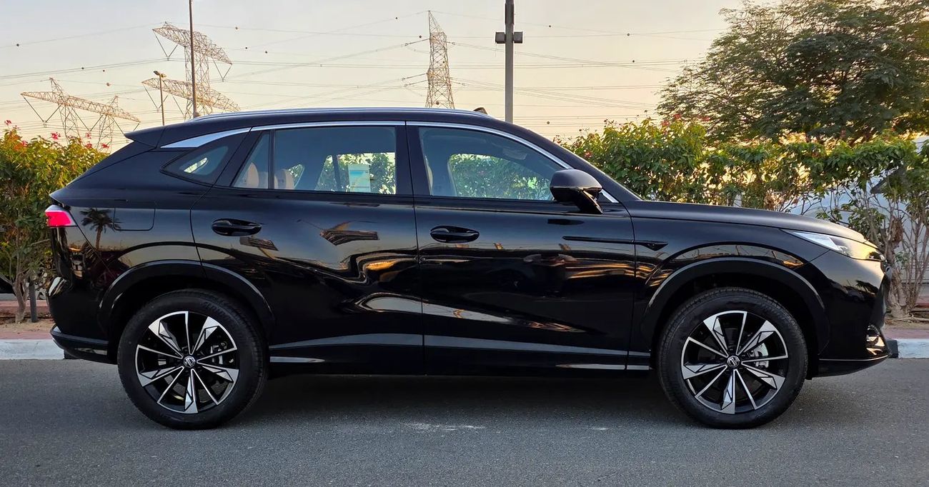 أم جي HS 1.5 Full option | GCC Zero km