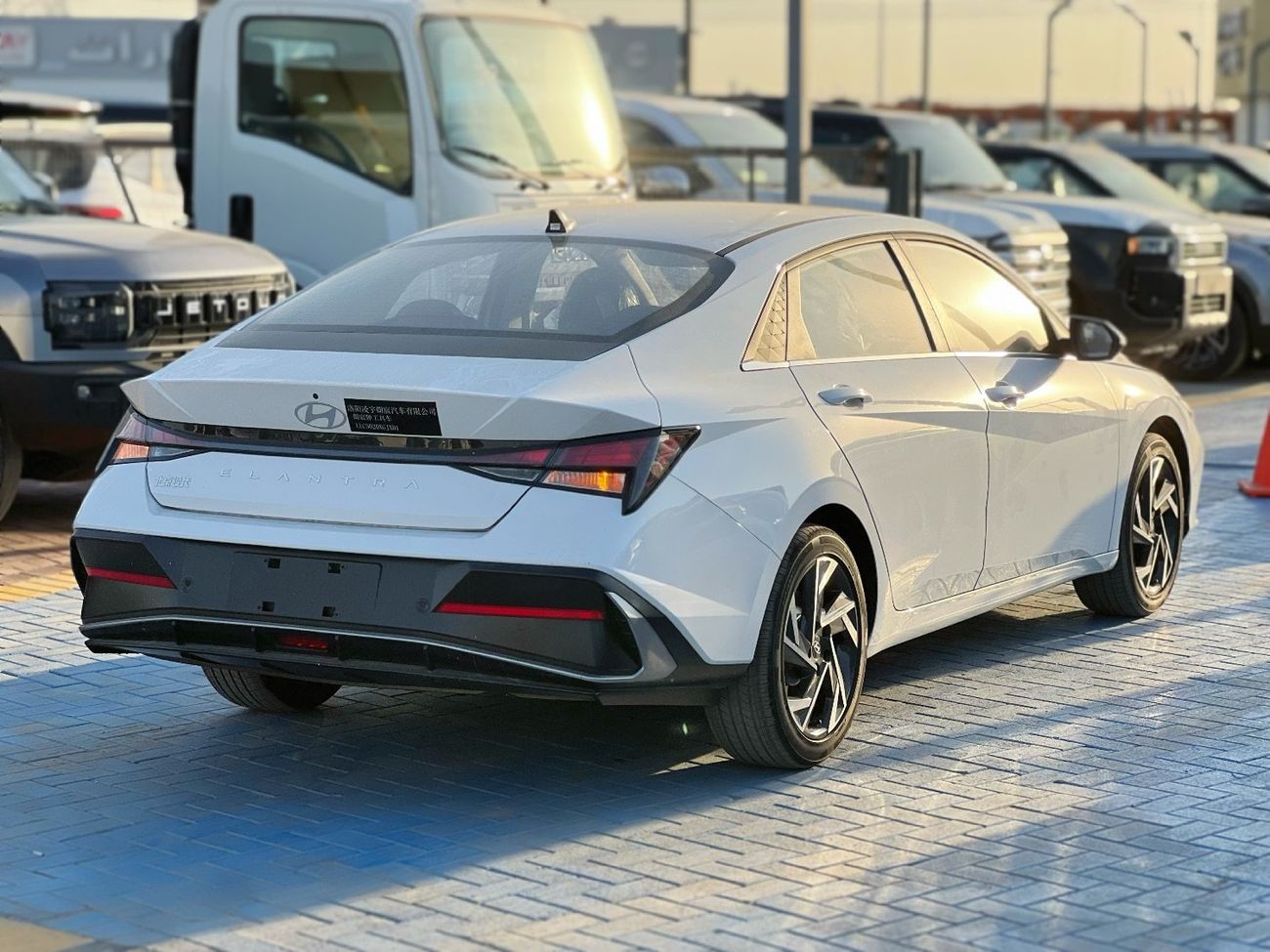 هيونداي إلانترا GL 1.6L