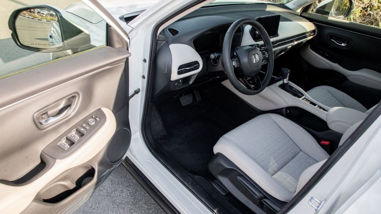 هوندا ZRV LX SUV 1.5L/2024/GCC/WITH LOCAL WARRANTY. Local Registration +10%