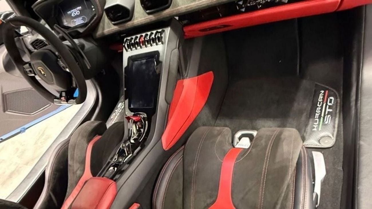 Lamborghini Huracan STO Lamborghini Huracán Evo 2022 USA specs