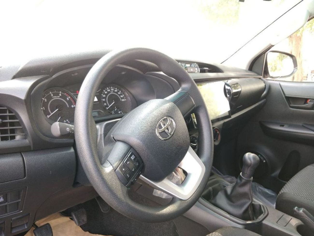 Toyota Hilux 2021 Toyota Hilux 2.4L Diesel M/T