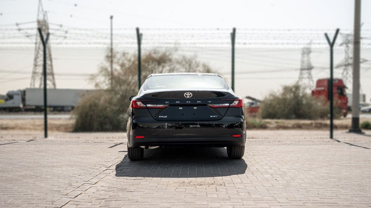 تويوتا كامري LE HEV 2026 Toyota Camry E-plus 2.5L AT Hybrid (Black-Beige)
