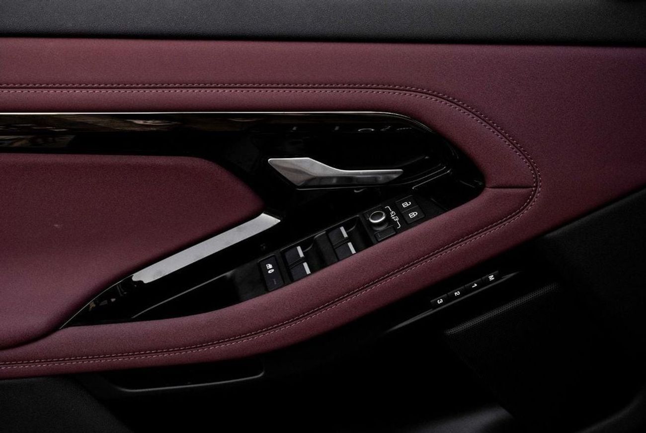 Land Rover Range Rover Evoque P250 R-DYNAMIC | 4,015 P.M  | 0% Downpayment | BRAND NEW!