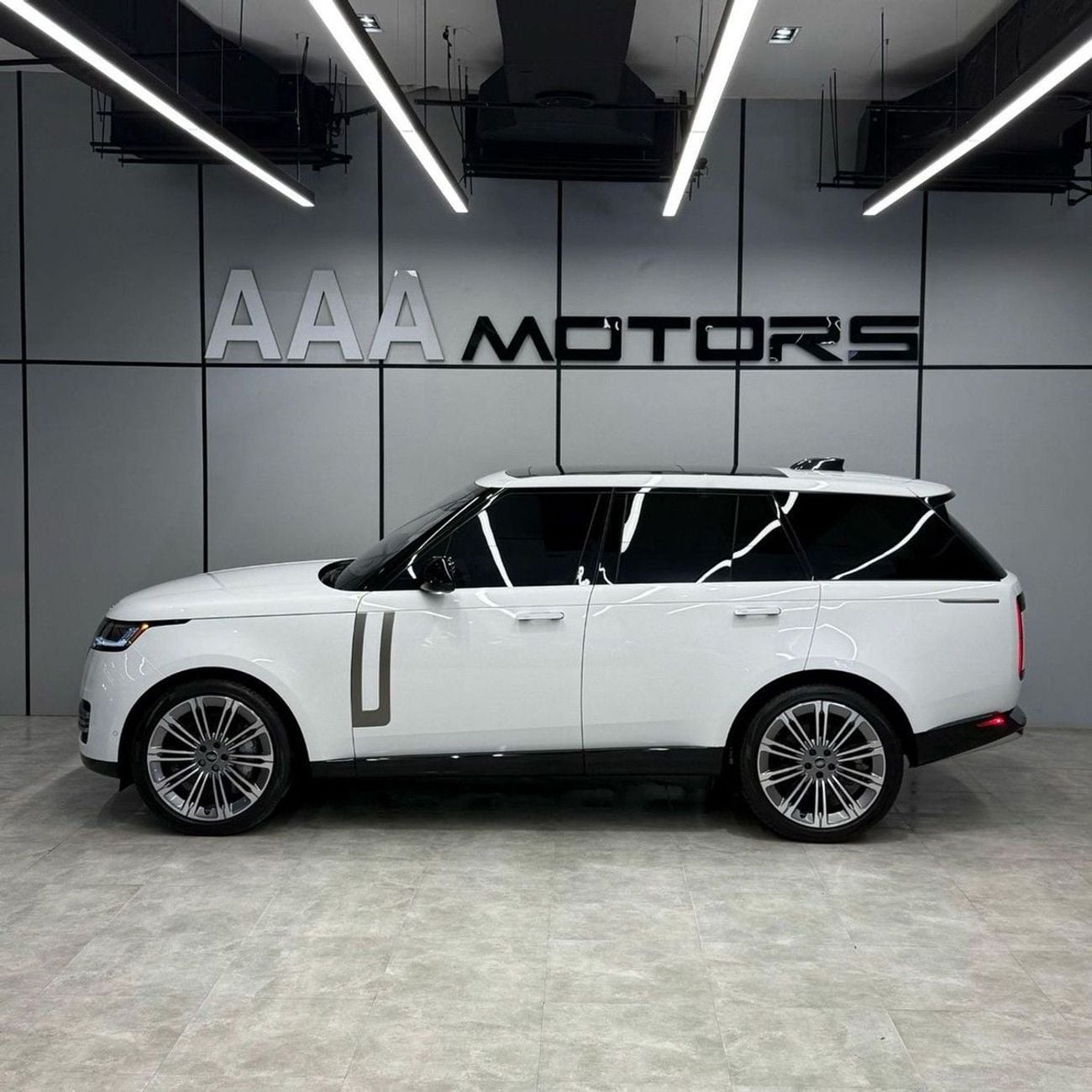 Land Rover Range Rover AUTOBIOGRAPHY P530 Land Rover Range Rover 2023 USA specs