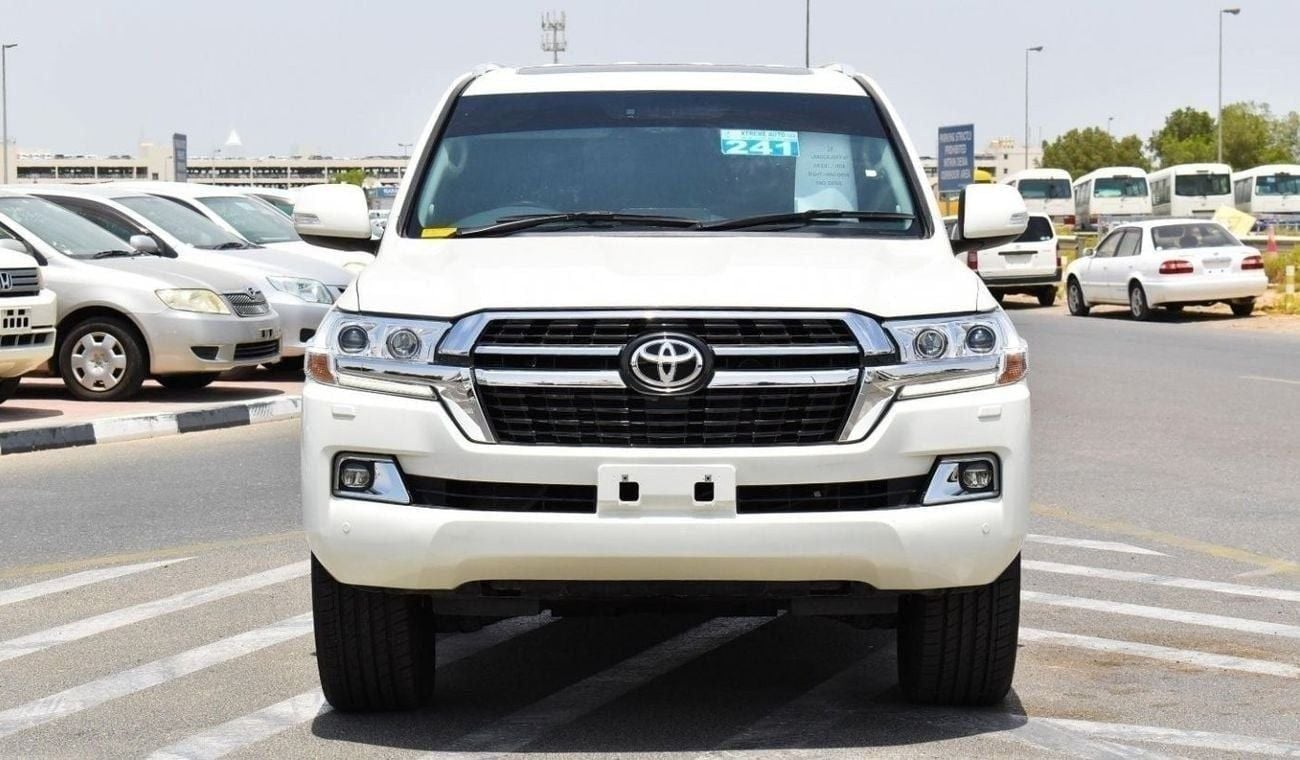 Toyota Land Cruiser V8 4.5L Diesel (Right Hand)