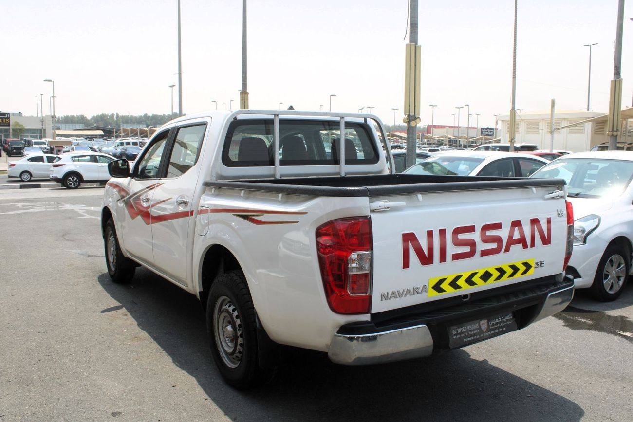 Nissan Navara Std 2.5L RWD A/T