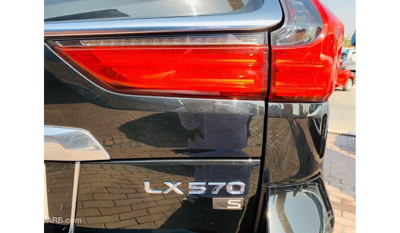 Lexus LX570 S