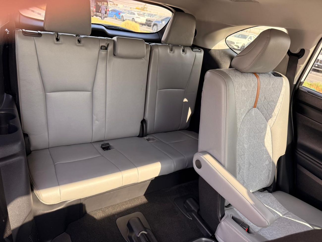 Toyota Highlander Hybrid Bronze Edition Full option 2023