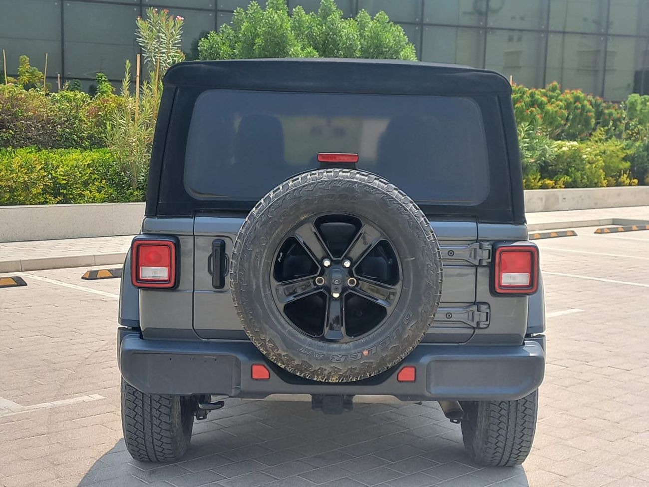 Jeep Wrangler Unlimited SPORT LL