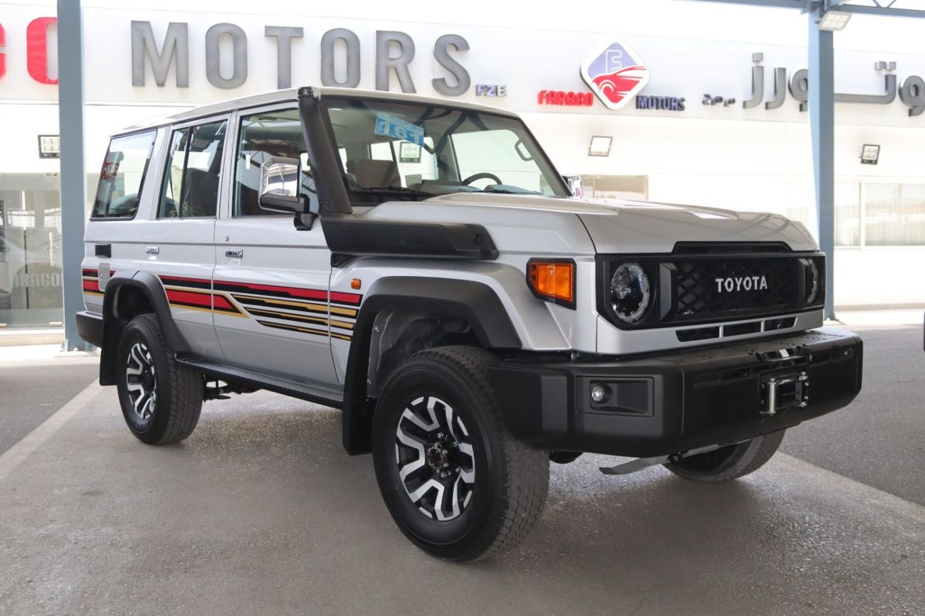 Toyota Land Cruiser 70 2025 LAND CRUISER GRJ76 4.0 V6 AT 40TH ANNIVERSARY  **EXPORT ONLY**التصدير فقط خارج الخليج**