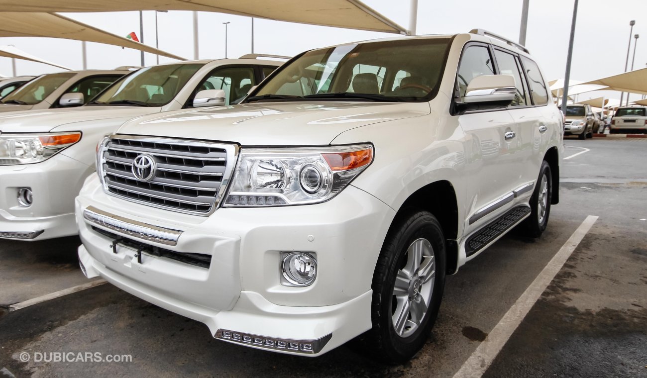 Toyota Land Cruiser GXR V6