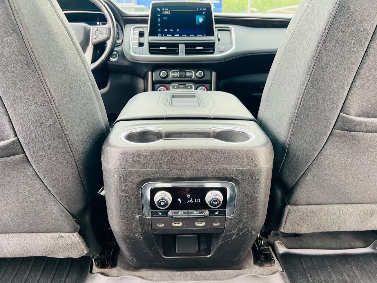 Chevrolet Suburban LT 5.3L 4WD