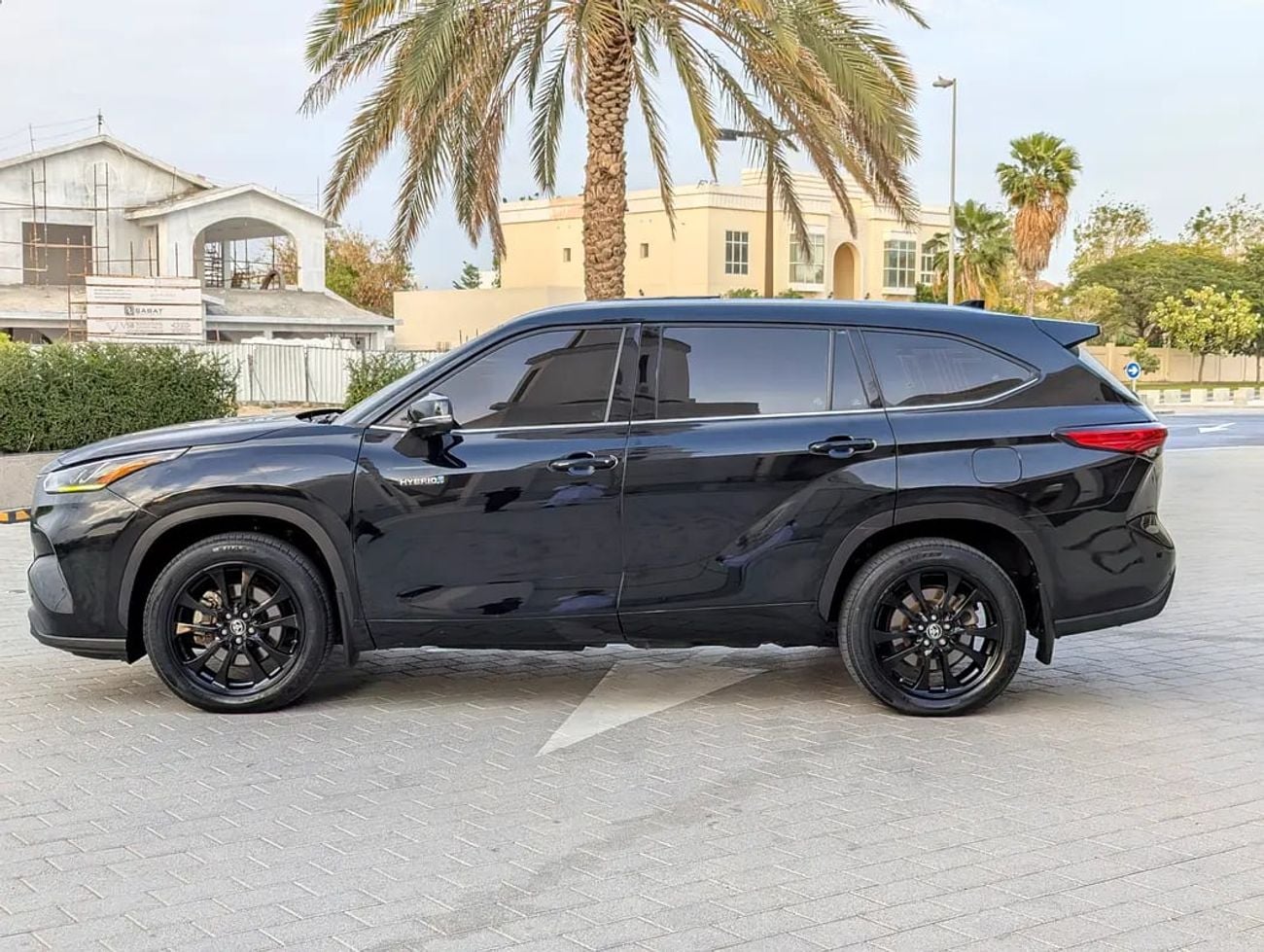 Toyota Highlander VXR Hybrid - GCC Specs - Pristine Condition