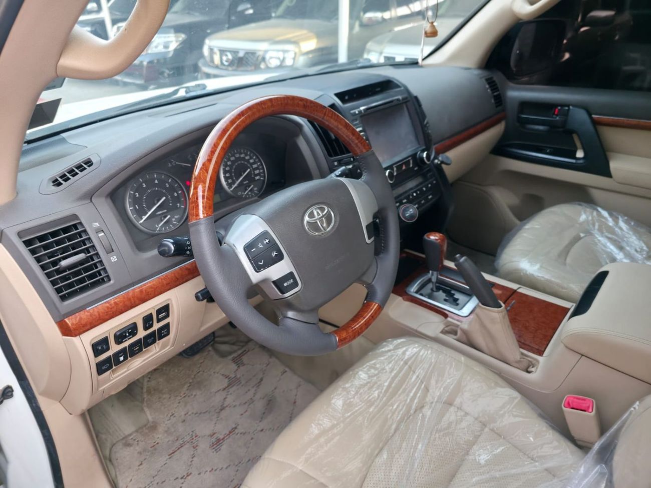 Toyota Land Cruiser GXR 4.6L