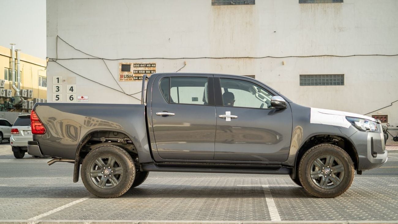تويوتا هيلوكس SGLX S GLX 2.4L AWD A/T