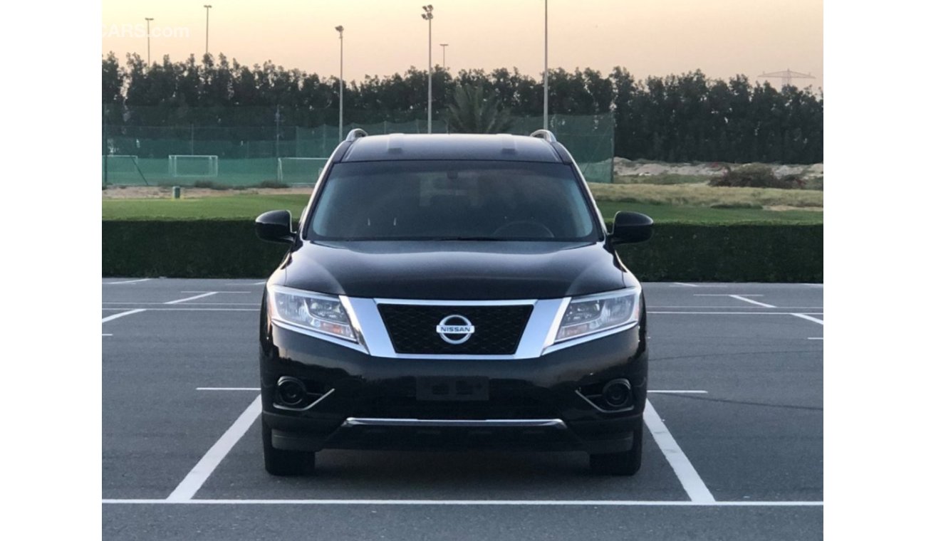 Nissan Pathfinder MODEL 2016 CAR PERFECT CONDITION INSIDE AND OUTSIDE NO ANY MECHANICAL ISSUES FULL