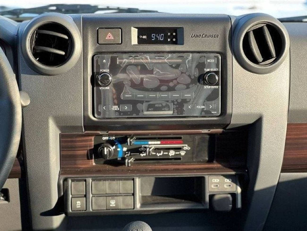 Toyota Land Cruiser 70 LC76 4.0L V6 PTR M/T //2024// STANDER OPTION WITH CRUISE CONTROL , POWER WINDOWS // SPECIAL OFFER //