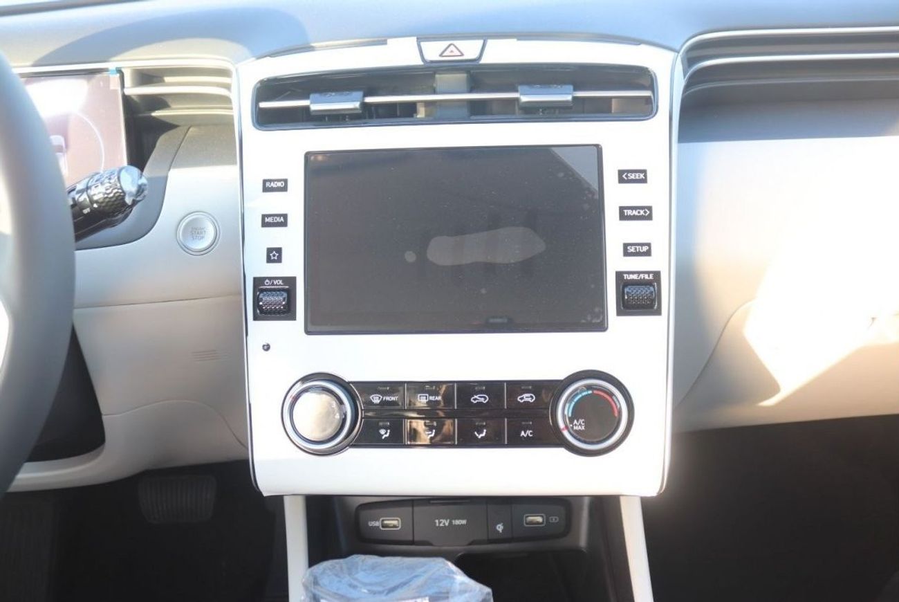 Hyundai Tucson 2.0L, DIGITAL ODO METER, ELECTRIC BACK DOOR, WIRELESS CHARGER, 2 ELECTRIC SEAT, KEYLESS ENTRY, PUSH