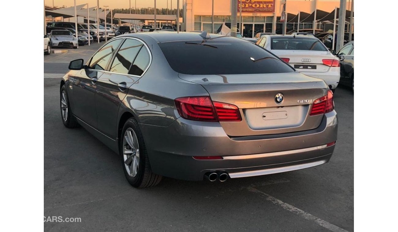 BMW 520i Bmw 520 model 2013 GCC prefect condition full option sun roof leather seats back camera back air con