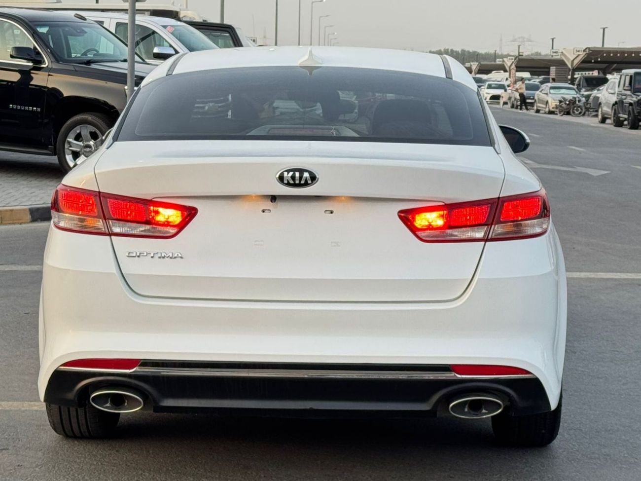 Kia Optima EX 2.4L (185 HP) perfect inside & outside