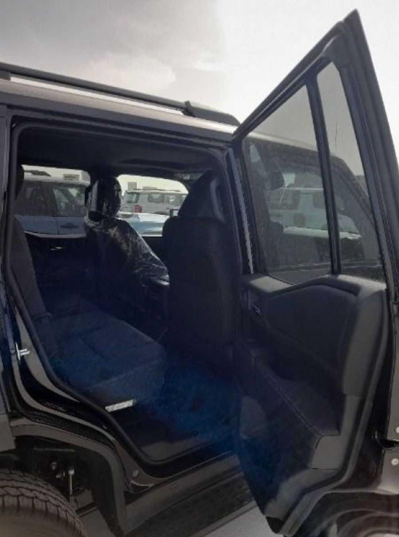 تويوتا برادو PRADO LUXURY 2.4L PETROL | 2025 | 0 KM | BRAND NEW | 03 YEARS WARRANTY