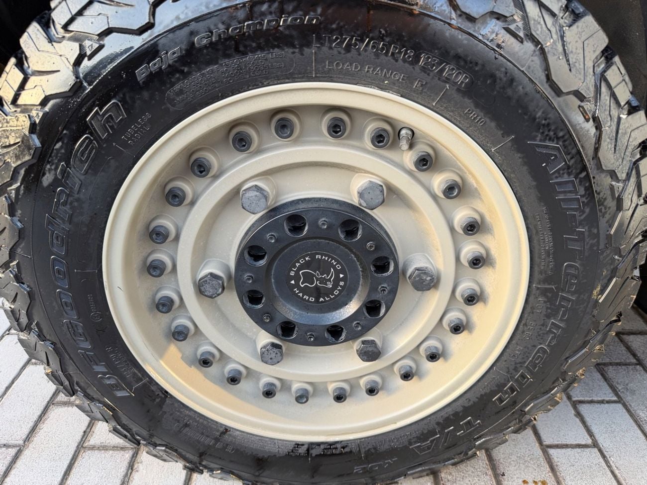 Toyota Sequoia SR5 (NON GCC)