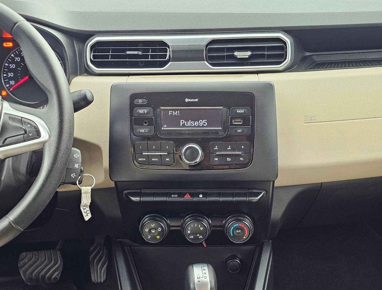 Renault Duster / LEATHER SEATS/ ALLOY RIMS/ SAME COLOR BODY/ LOW MILEAGE/ 475 MONTHLY/ LOT#38523