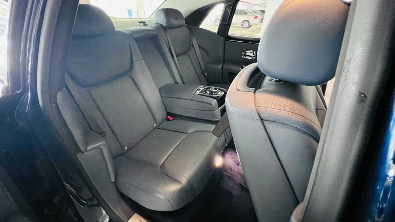 Rolls-Royce Ghost Std FULL SERVICE HISTORY | LOW MILEAGE | ROLLS ROYCE GHOST | 2016 | GCC | WELL MAINTAINED