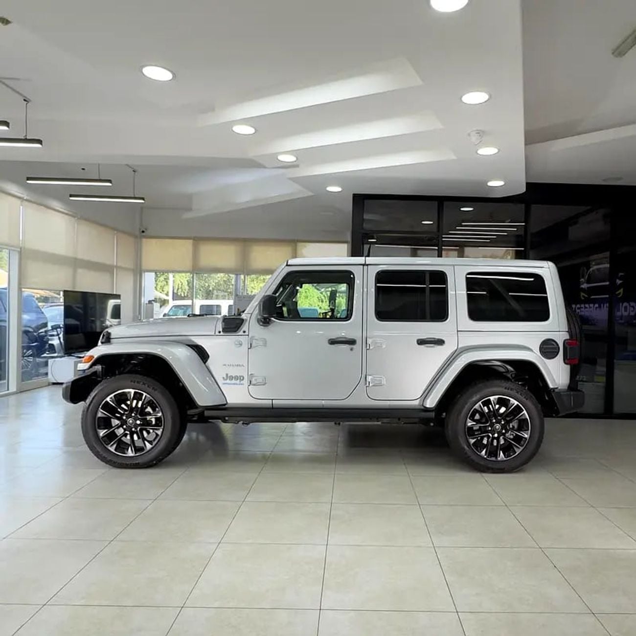 Jeep Wrangler Wrangler SAHARA 4xe - Brand