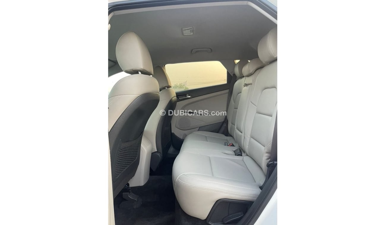 Hyundai Tucson Full Option 2020 Hyundai Tucson SEL 2.4L imported from USA