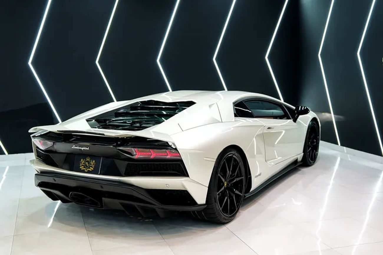 لامبورغيني أفينتادور S Coupe