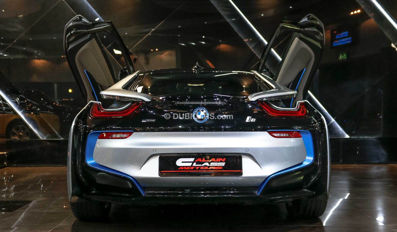 BMW i8