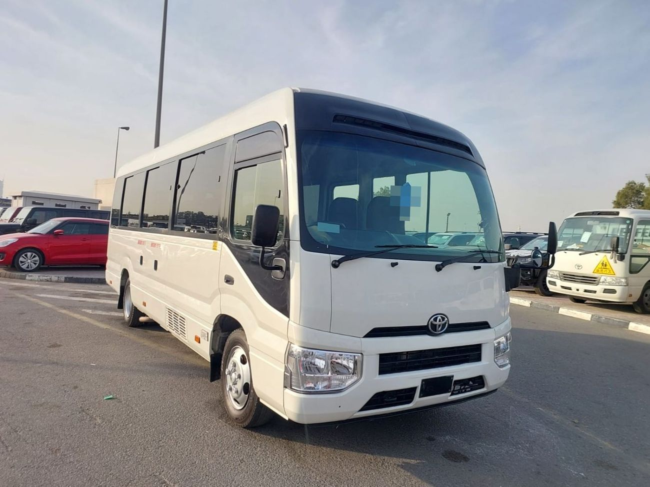 Toyota Coaster TOYOTA COASTER BUS RHD 2017 MODEL 4.0 L DIESEL AUTOMATIC(PM00207)