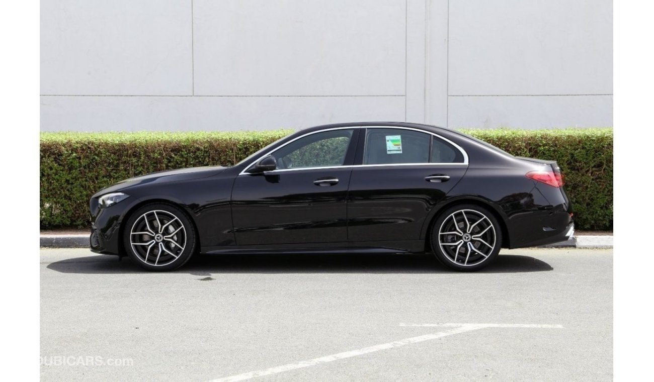 Mercedes-Benz C 200 GCC Night Package with Warranty.Local Registration + 5%